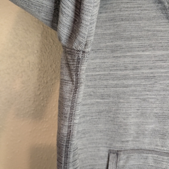 Carhartt Ladies size Large Lightweight Hooded Long Sleeve Pull ver with Pocket - Picture 6 of 12